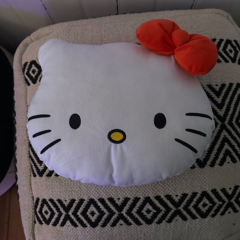 Sanrio Hello Kitty‎ Pillow Set - Picture 3 of 7